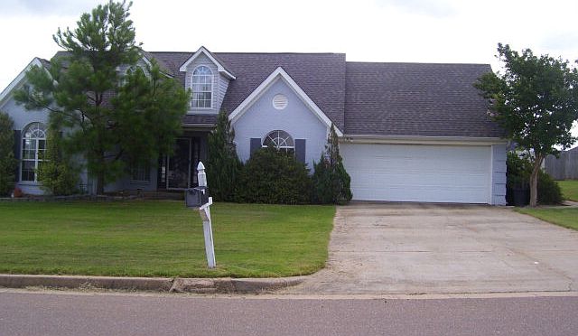 1st image of 171 Garden Terrace Dr