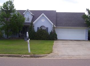 171 Garden Terrace Dr, Oxford, MS 38655