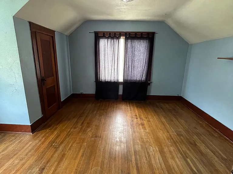 926 Kern St — Photo 8