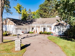 407 Walbridge Dr, East Lansing, MI 48823