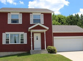 3326 7th St NW, Rochester, MN 55901