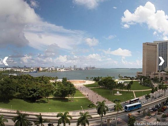 3rd image of 50 Biscayne Blvd APT 807