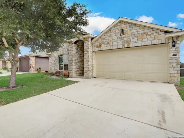 401 CHISHOLM TRL, Seguin, TX 78155