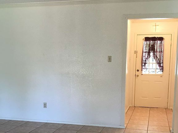 4th image of 1125 Ontario Dr