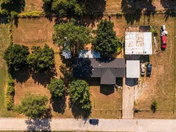 207 County Road 1015, Princeton, TX 75407