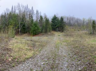 62 Canaan Rd, Hampden, ME 04444