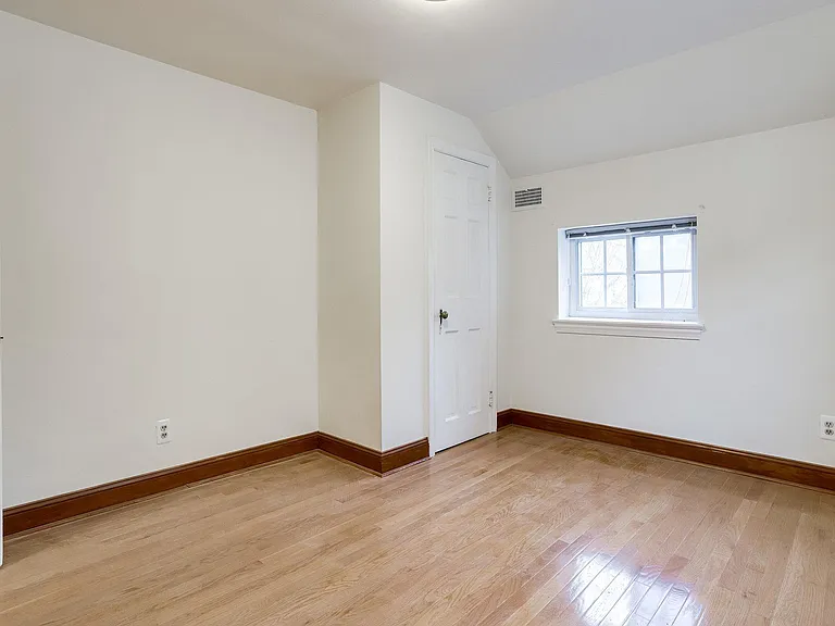 1001 23rd St S #1 — Photo 4