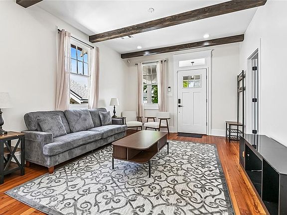 4th image of 3214 Milan St