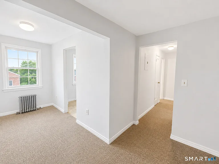 29 Clarmore Dr #2A — Photo 7