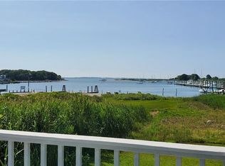 47 Bayberry Ln, Groton, CT 06340