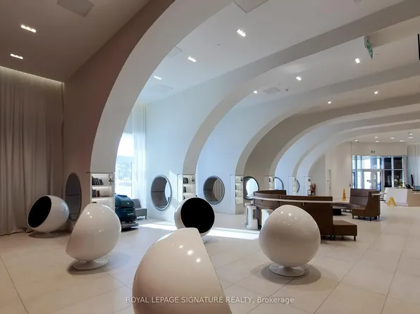 2033 Kennedy Rd #602, Toronto, ON M1T 3G2