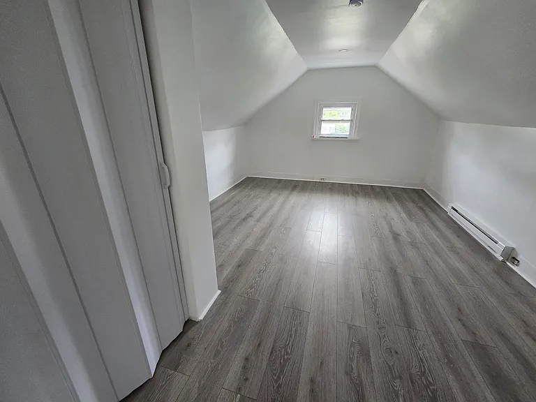 735 Main St #2 — Photo 15