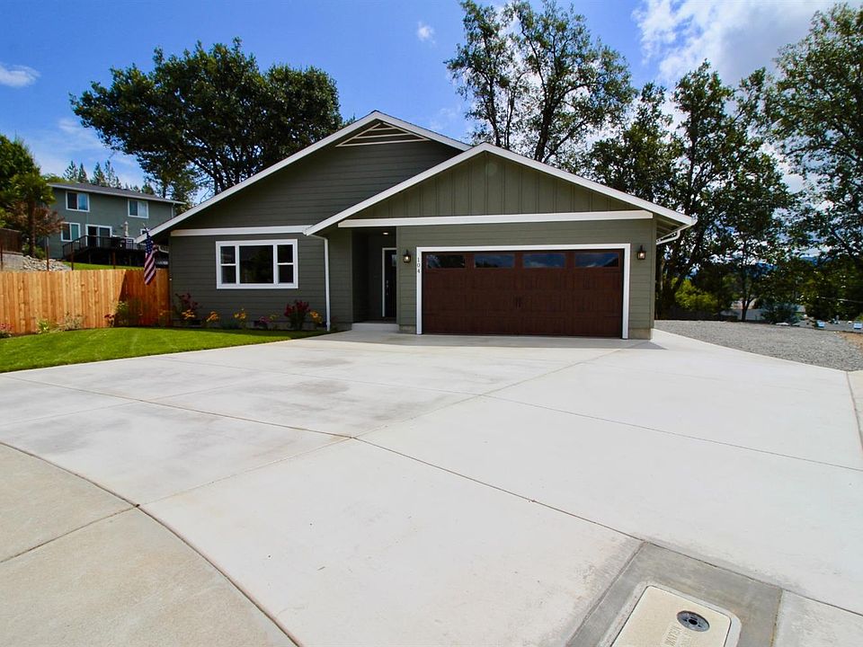 1st image of 104 Vista Cir