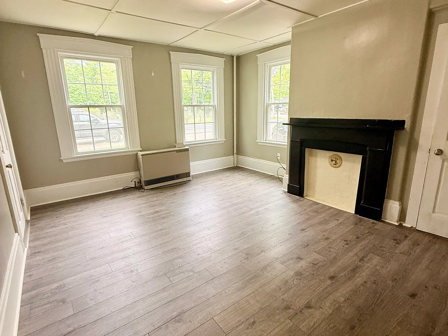 33 Water St — Photo 2