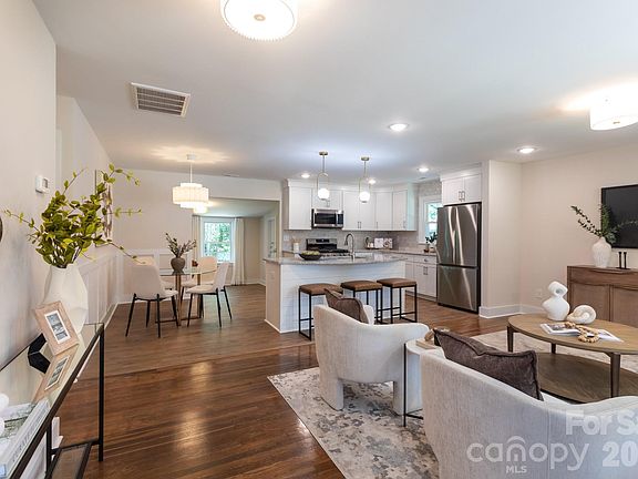 2nd image of 3721 Bankston Pl