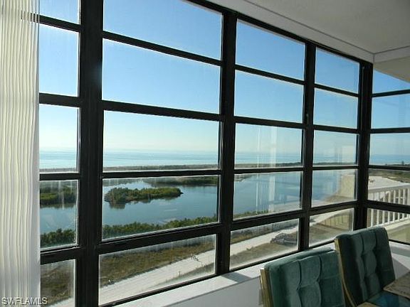 2nd image of 440 Seaview Ct APT 1212