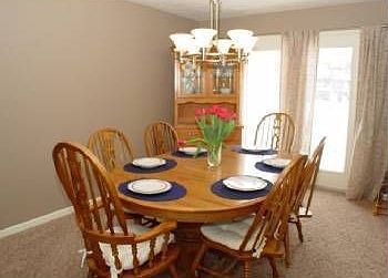 4th image of 4677 E Meadows Dr SE
