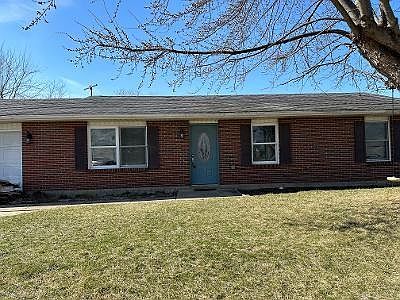 1st image of 825 Cypress Ln