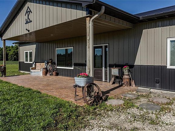 5th image of 1982 Indiana Rd