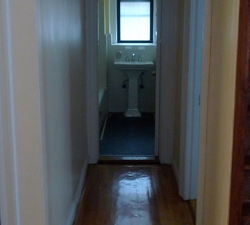 2nd image of 504 Cathedral Pkwy #2A