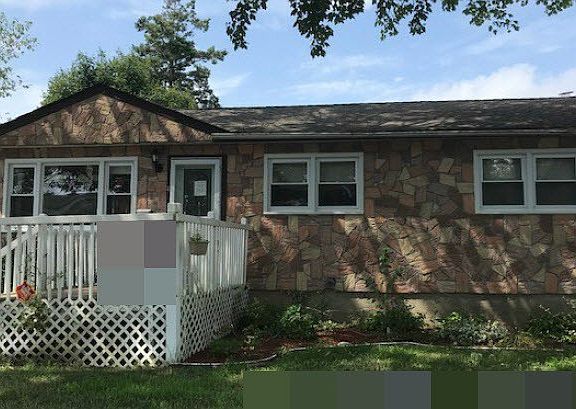 2nd image of 14 1st St