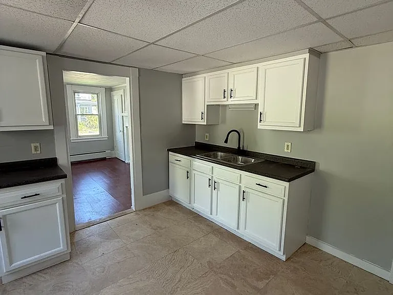 536 Main St — Photo 5