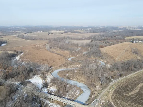 1 165th St, Danville, IA 52623