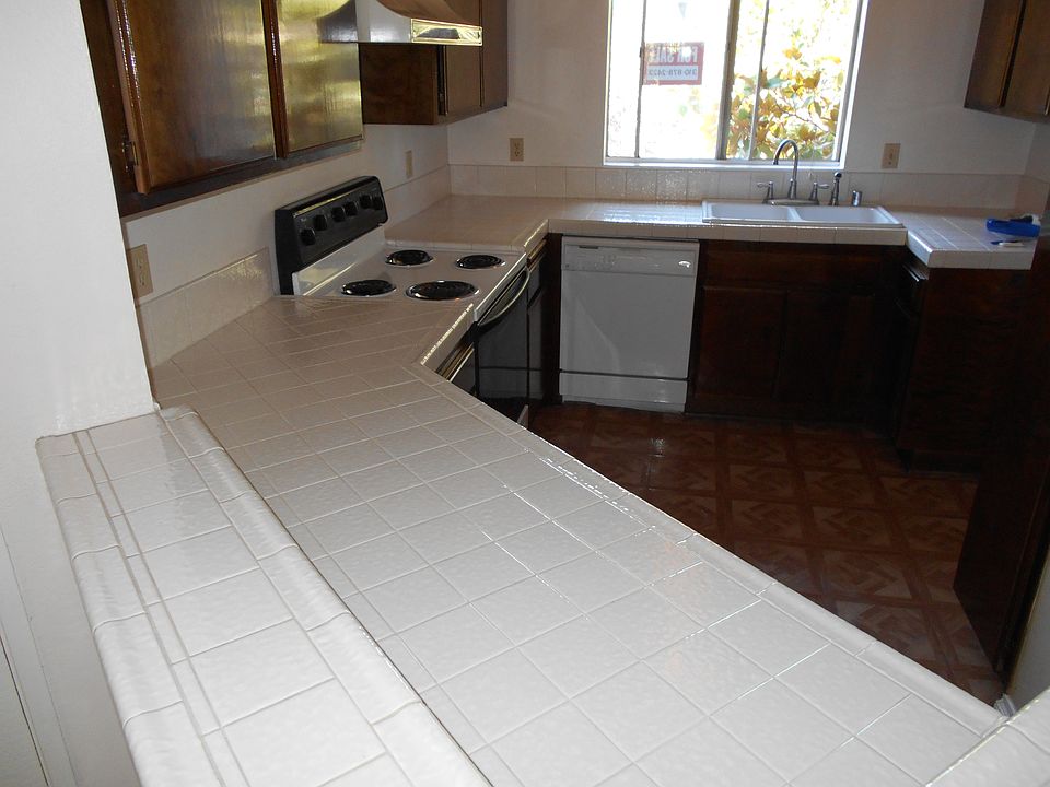 Endless counter space!