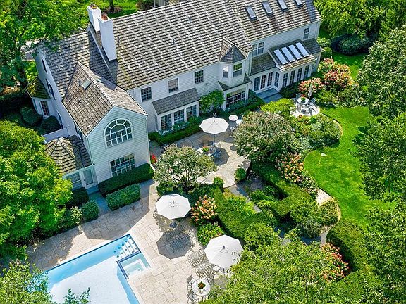 2nd image of 145 Woodley Rd