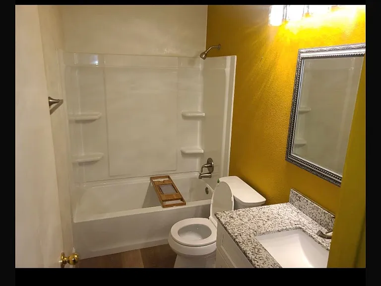 Peppermill Cir — Photo 17
