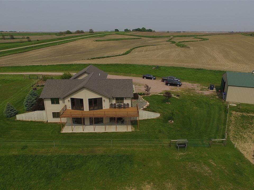 1st image of 1575 420th St