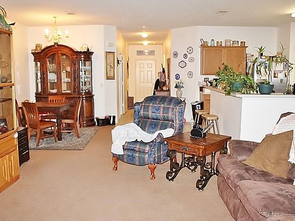 3rd image of 1301 Dundee Dr