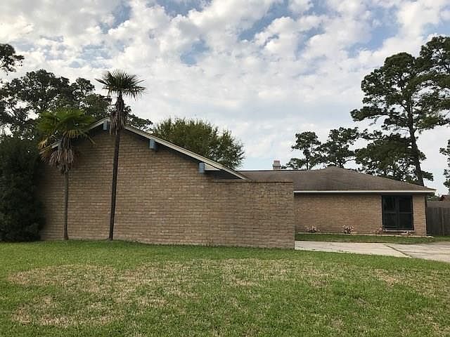 1st image of 3800 Canterbury Dr