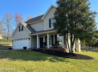 265 Oakwood Estates Dr, Lenoir City, TN 37772