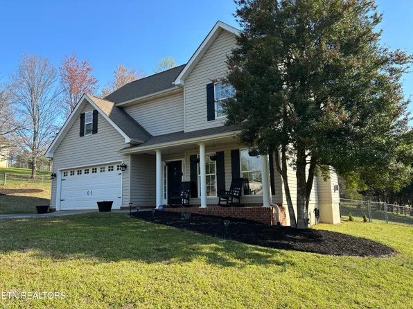 265 Oakwood Estates Dr, Lenoir City, TN 37772