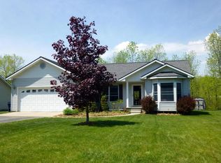 905 N Western Ave, Cheboygan, MI 49721