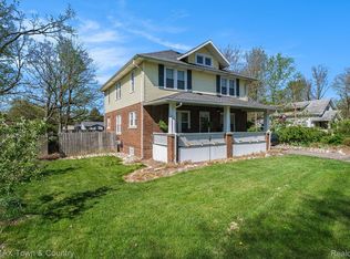 819 E Main St, Flushing, MI 48433