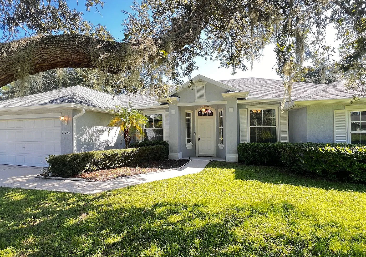 Unveil Your Dream Home: Exquisite 4-Bedroom Haven In Deltona Lakes! Washer And Dryer Included! La... — Photo 1