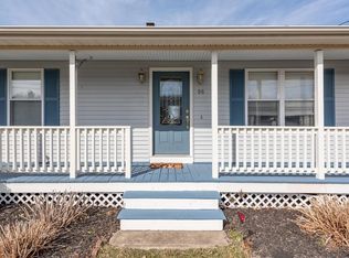 96 Lussier Ave, Attleboro, MA 02703