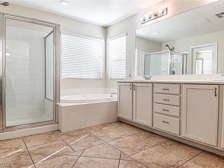 6545 Black Oaks St — Photo 42