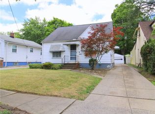 61 Berwyn Dr, Bedford, OH 44146