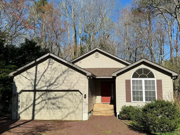 4 Harpoon Rd, Ocean Pines, MD 21811