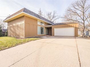 515 N 12th St, Adel, IA 50003