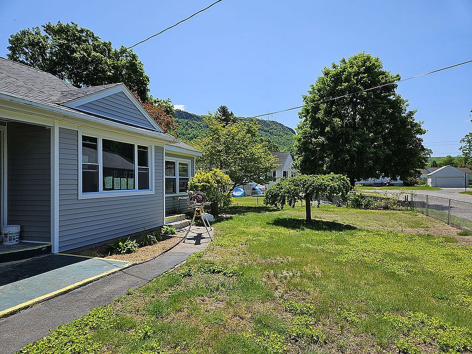 5 Plaza Ave, Easthampton, MA 01027 Zillow