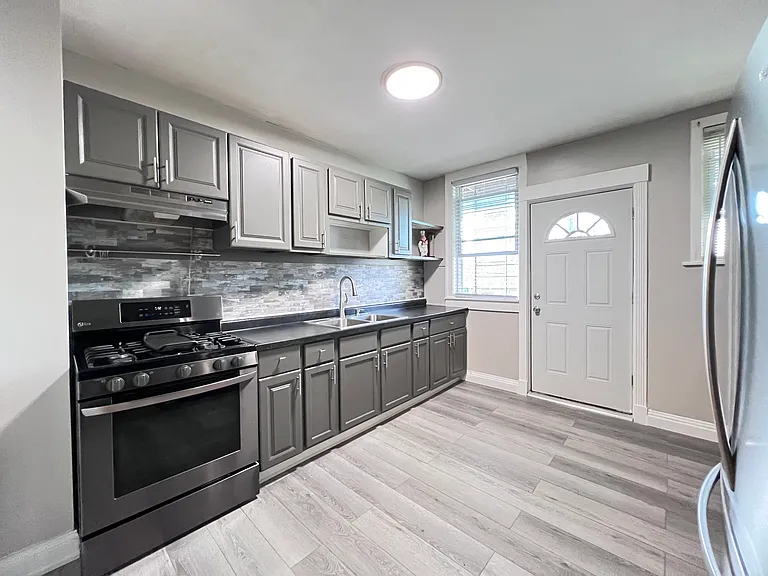 5350 W Crystal St #2 — Photo 18