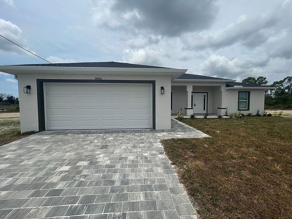 1st image of 3804 NE 9th Pl