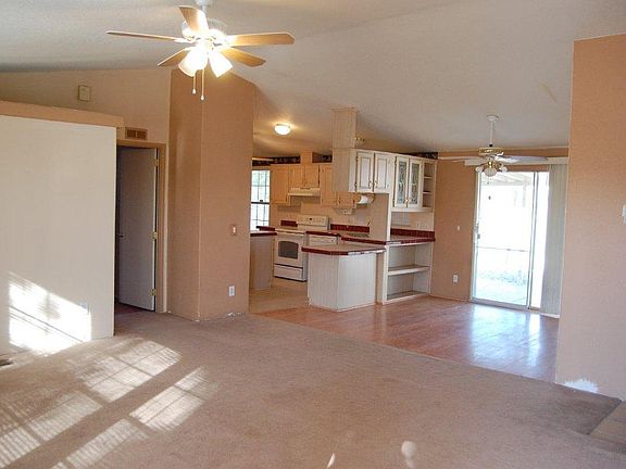 4th image of 3702 W Salter Dr