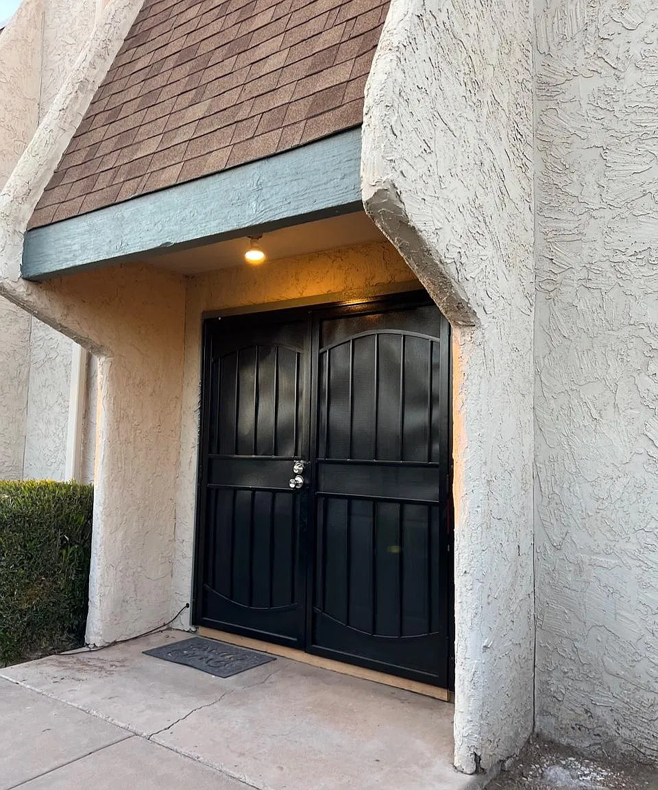 2 bed, 972 sqft, $1,395 — Photo 1