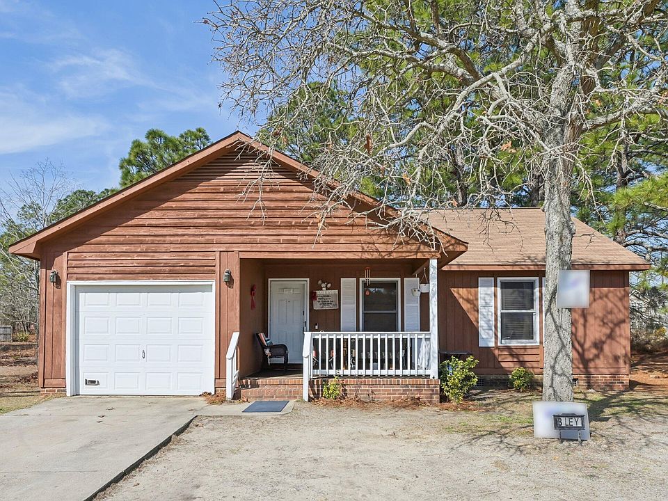1st image of 2958 Peacock St