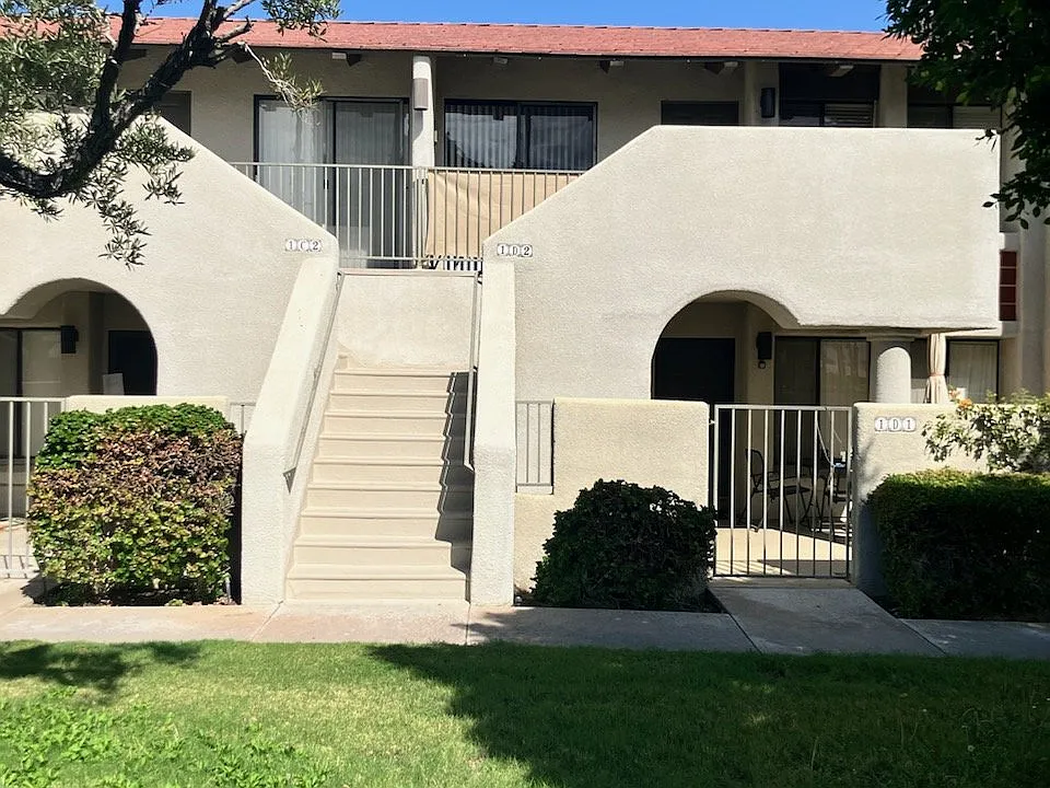 351 N Hermosa Dr #1D2
